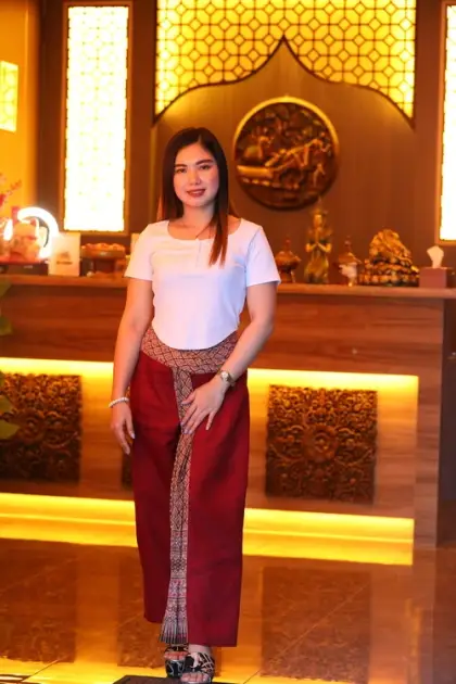 Golden Mansion Spa therapist